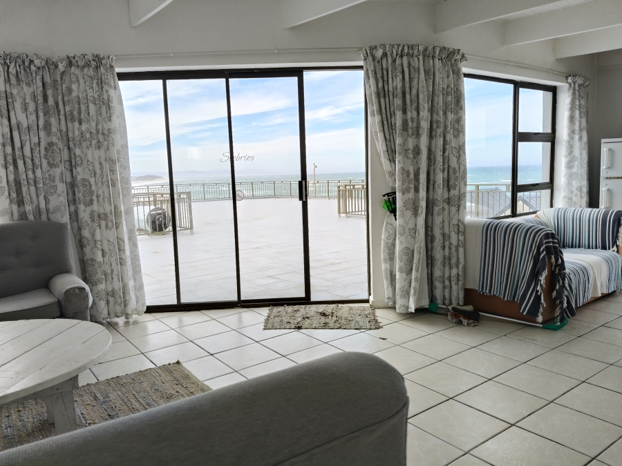 12 Bedroom Property for Sale in Paradise Beach Eastern Cape